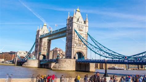 Time lapse of London, England | Britannica