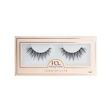 9 Magnetic Lashes That Will Transform the Look of Your Eyes | Who What Wear