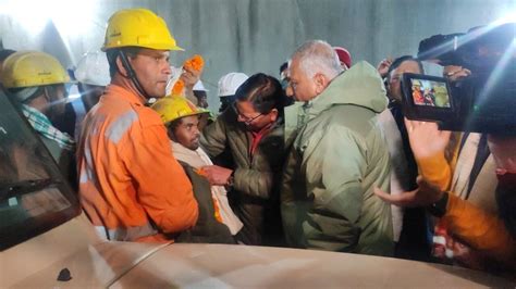 Indian workers trapped in collapsed tunnel rescued after 17 days - Raw Story