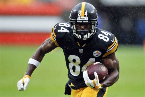 Steelers WR Antonio Brown misses practice after trade tweet | Raiders/NFL | Sports