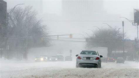 Ohio snowstorm, interstate pileup — latest on lake effect snow | 10tv.com