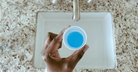 Is Mouthwash Bad for You? Effects, Risks, Who Should’t Use It