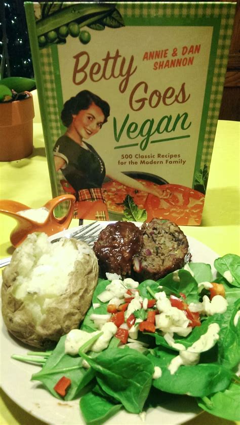 Accidentally Meatless: Betty Does: Meatloaf