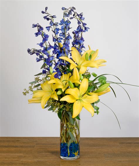 Sapphire Blue for September Birthdays - Casas Flowers Blog