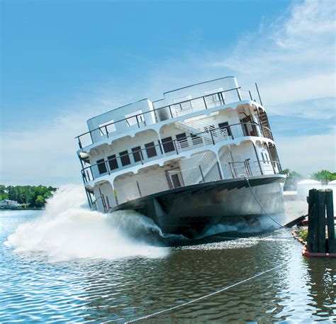 American Cruise Lines launches new Mississippi paddlewheeler