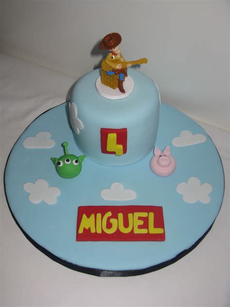 Toy Story Birthday Cake - CakeCentral.com