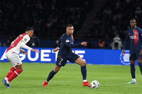 Real Madrid’s (Happy) Conundrum: Where to Play Kylian Mbappé? • Hudl Blog