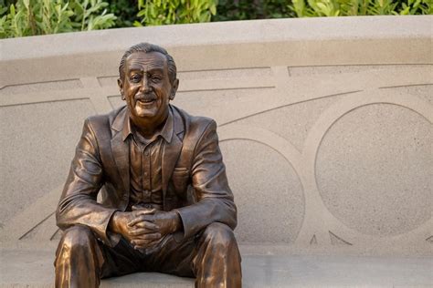 World Celebration Gardens, ‘Walt the Dreamer’ Statue to Debut Next Week ...