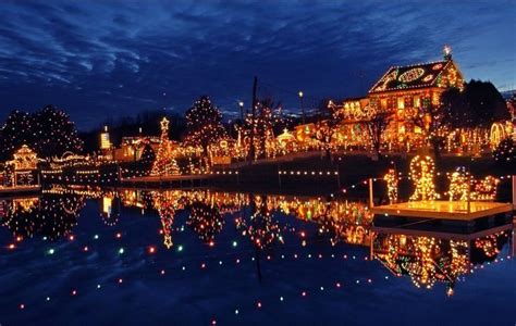 10 U.S. Towns With Incredible Christmas Celebrations | Christmas ...