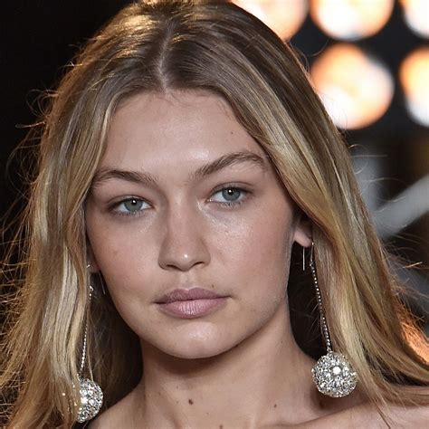 Gigi Hadid Biography • Jelena Noura Hadid