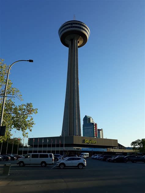 Observations of the Practical Kind: Niagara Falls: Skylon Tower