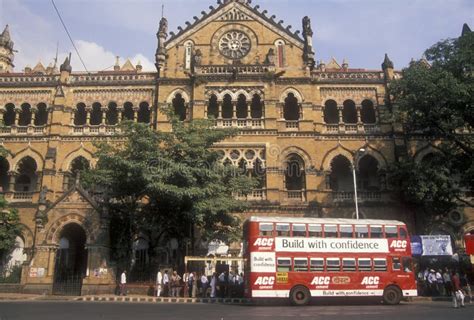 Mumbai Train Station editorial stock photo. Image of india - 3868188