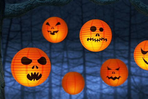 5 DIY Halloween Decor Ideas - StorageCafe Blog - Your Go-to Source for All Things Self Storage