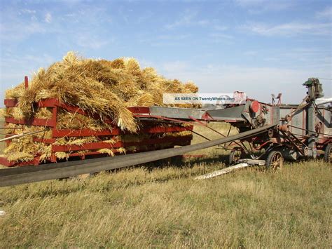 1920 ' S Mccormick Deering 28 " Threshing Machine