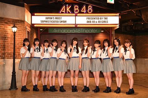 เปิดตัว AKB48 รุ่น 17 ที่ AKB48 Theater พร้อมแนะนำโปรไฟล์ทั้ง 11 คน | Lobby48