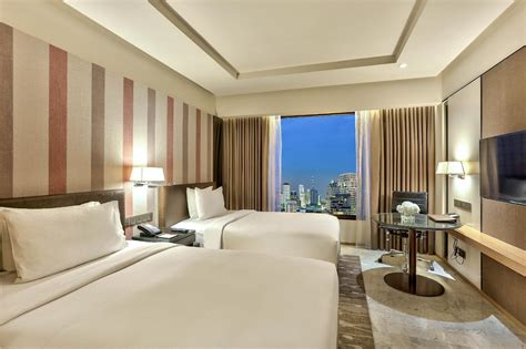 DoubleTree by Hilton Sukhumvit Bangkok in Thailand - Room Deals, Photos ...