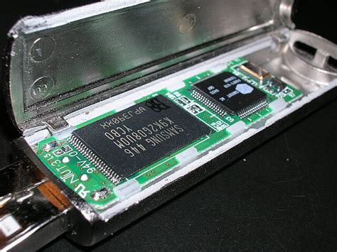 Flash memory - Wikipedia