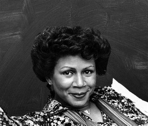 10 Best Minnie Riperton Songs of All Time - Singersroom.com