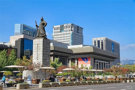 Top 4 Things to Do in Gwanghwamun Square Seoul