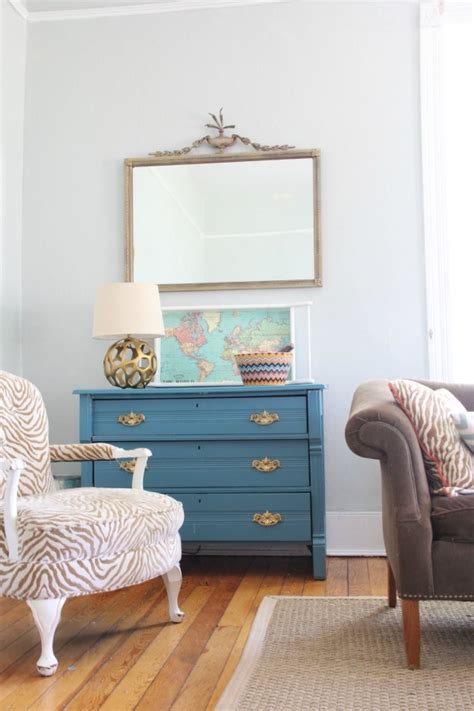 MONDAY MAKEOVER – SEA SALT LIVING ROOM SNEAK PEEK – My Old Country House