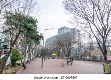 83 Hongdae Park Images, Stock Photos & Vectors | Shutterstock