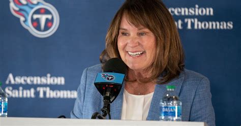 Amy Adams-Strunk promises clarity on Titans' organizational structure ...