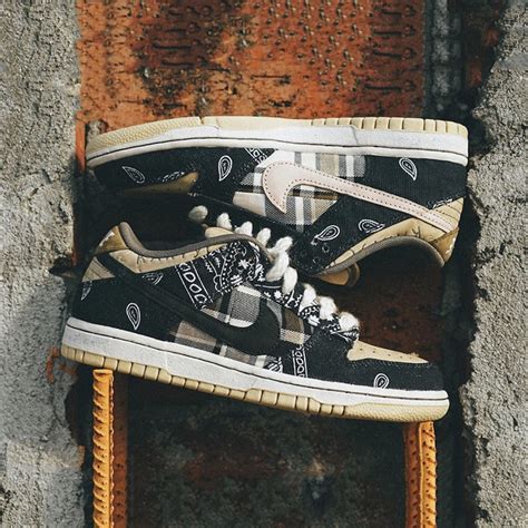 Nike SB x Travis Scott - Dunk Low PRM QS Raffle Details – Xtreme Boardshop (XBUSA.COM)