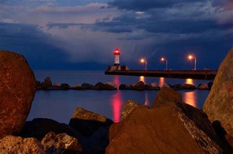 Duluth Mn harbor lighthouse | Duluth mn, Lighthouse, Duluth