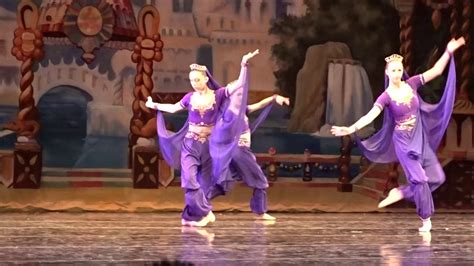 Arabian Dance from Nutcracker - YouTube