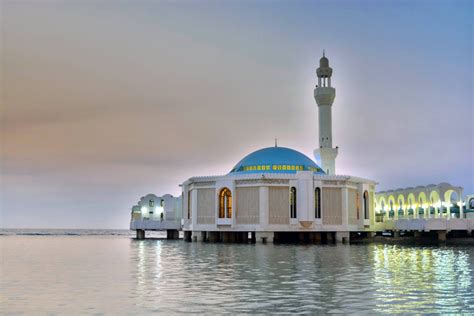 5 Of the World’s Most Stunning Floating Mosques | About Her