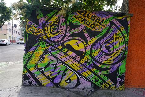 Mexico City Graffiti Pictures | Bombing Science