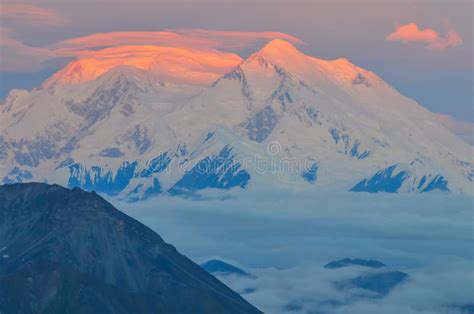 Sunrise View of Mount Denali - Mt Mckinley Peak with Alpenglow during Golden Hour from Stony ...