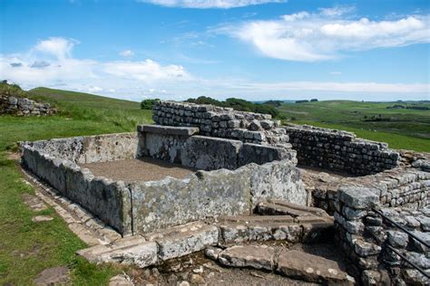 Explore Housesteads Roman Fort, London - A Historical Gem