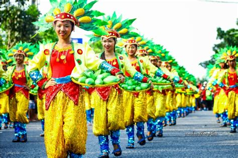 iTravel by maplRN: Mango Festival of Zambales 2014