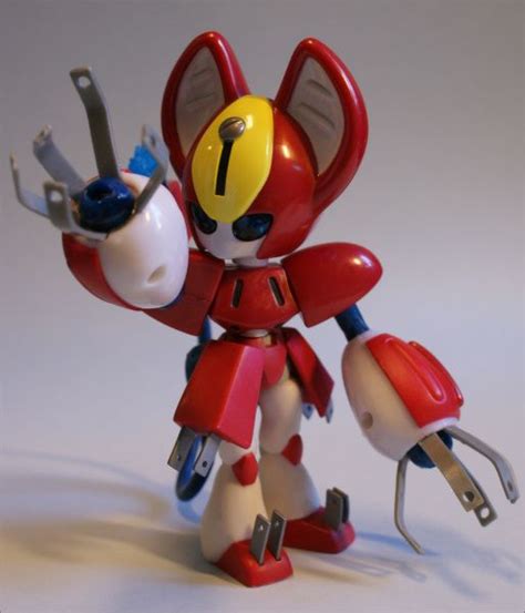 A LOOK BACK AT MEDABOTS | Vinyl art toys, Cool robots, Robot design