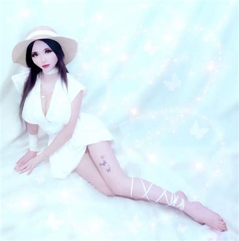 Asian girl model cosplaying female modern version of Xie Lian from Heaven Official’s Blessing ...