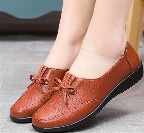 2016 Old Ladies Casual Shoes Mom Comfortable Soft Leather Shoes Blue ...