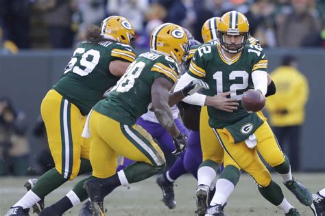 Packers 2017 Win Predictions: Writers count on Green Bay winning the ...