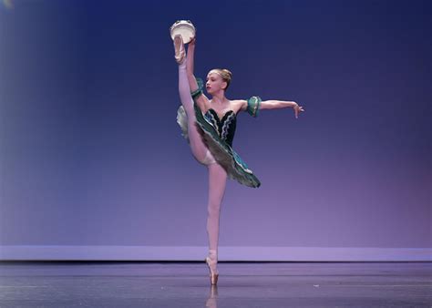 CLASSICAL & CONTEMPORARY PRE PRO BALLET PROGRAM - The Industry Dance Academy