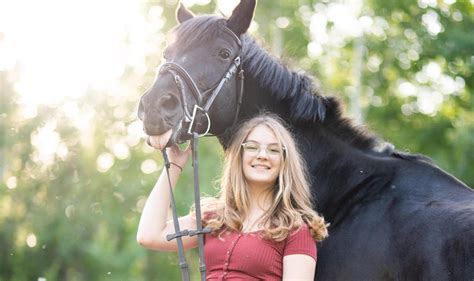 7 Tips to Prepare for the Perfect Horse Photo Shoot - Horse Rookie