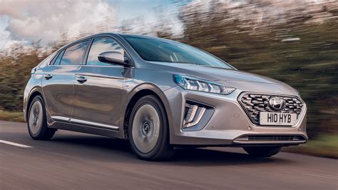 Hyundai Ioniq Hybrid review | DrivingElectric