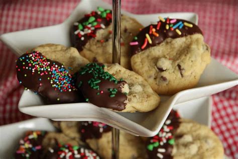 Chocolate Dipped Chocolate Chip Cookies - Living on Cookies