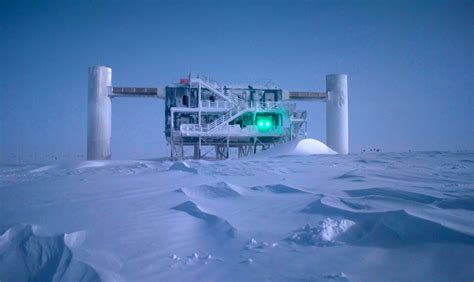 IceCube Detects High-Energy Neutrinos from Outside Solar System | Physics | Sci-News.com