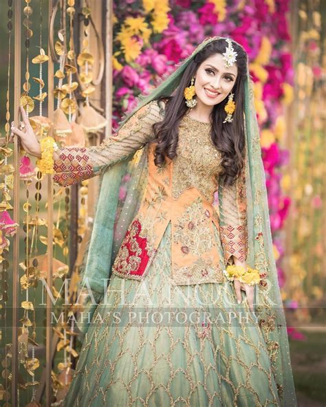 Gorgeous Ayza khan💕 @mahawajahatkhan MUA @faizas&nb… | Pakistani bridal wear, Pakistani bridal ...