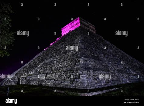 Chichen Itza ruins Stock Photo - Alamy