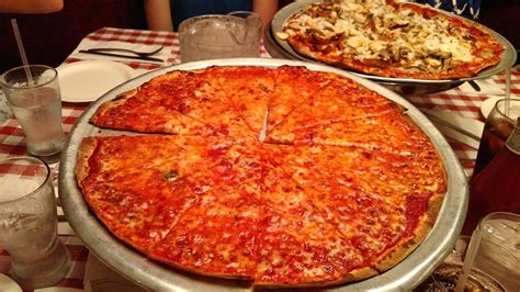 N.J.'s best thin-crust pizza: Munchmobile visits 6 legends | NJ.com