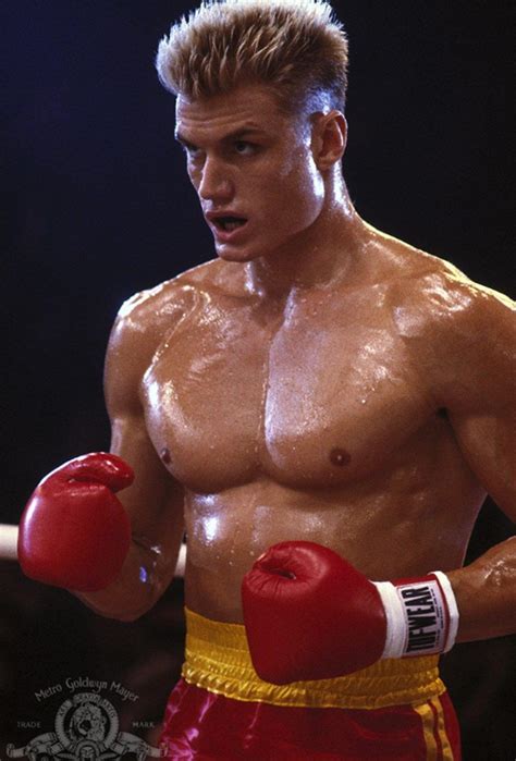 Rocky filminin yıldızı Dolph Lundgren 38 yaş küçük nişanlısıyla tatilde - Magazin Haberleri