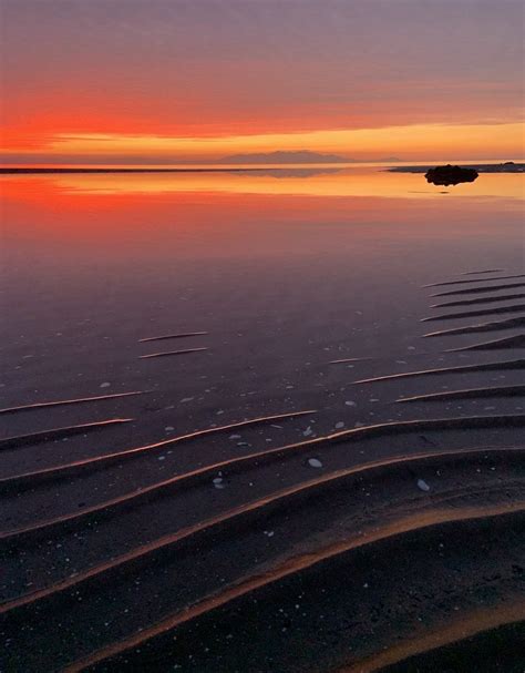 In pictures: Scotland's stunning sunset - BBC News