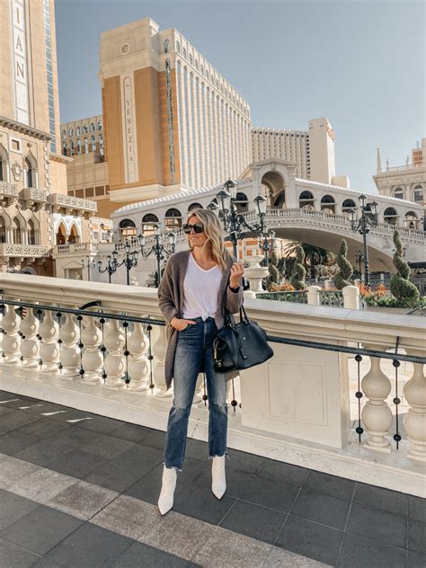 WHAT TO WEAR IN LAS VEGAS – One Small Blonde | Dallas Fashion Blogger