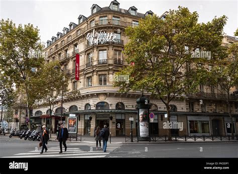 Galeries lafayette paris france Banque de photographies et d’images à ...